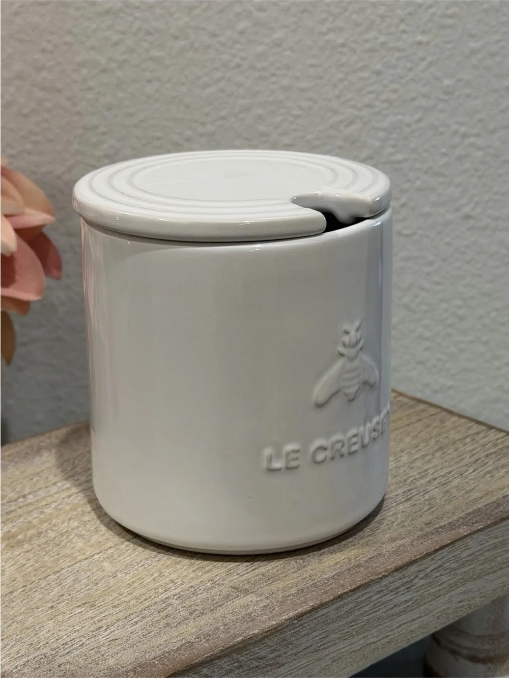 Le Creuset Stoneware Boston Honey Pot Jar with Lid White 14oz - NWT